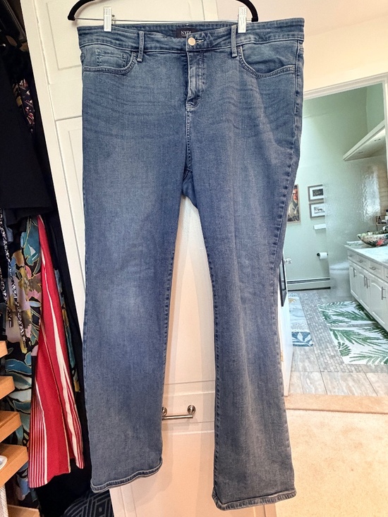NYDJ Denim - NYDJ Women’s Medium Blue Straight-Leg Jeans